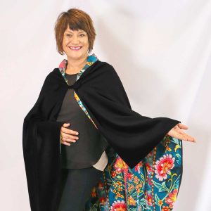 Mavis Mee Cape (Black)