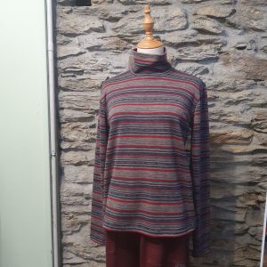 Merino Soft Knit Turtleneck – Size 10